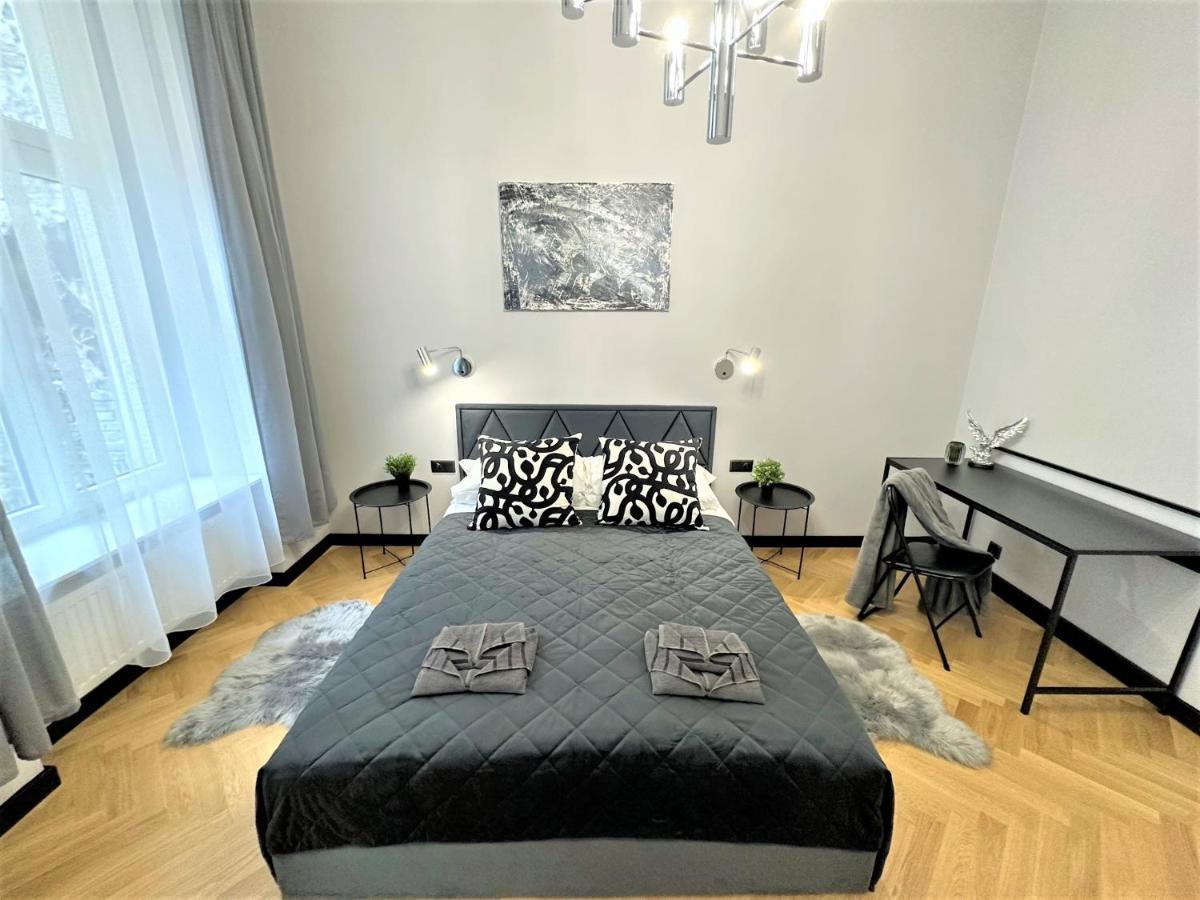 Luxury 100M2 Loft Design-Apartment At Wawel + Netflix كراكوفيا المظهر الخارجي الصورة