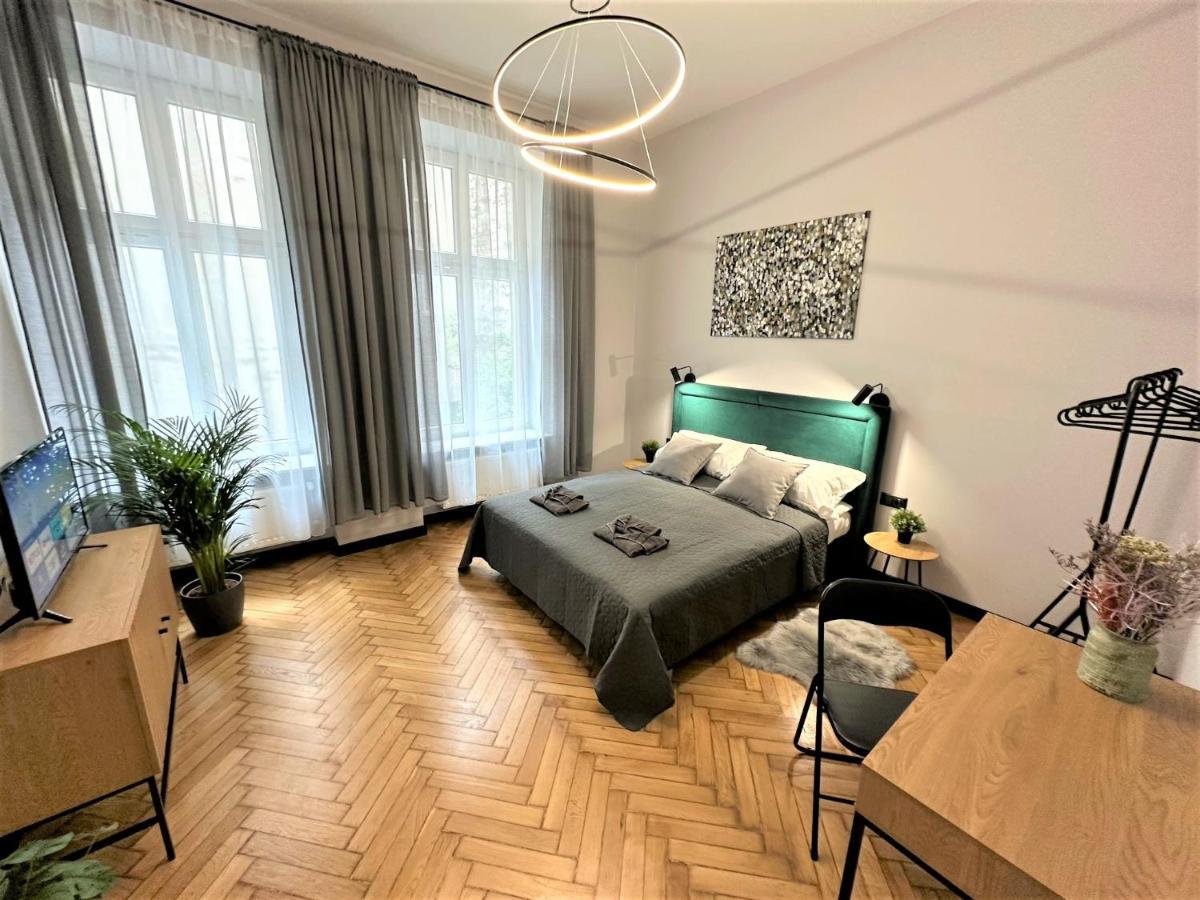 Luxury 100M2 Loft Design-Apartment At Wawel + Netflix كراكوفيا المظهر الخارجي الصورة