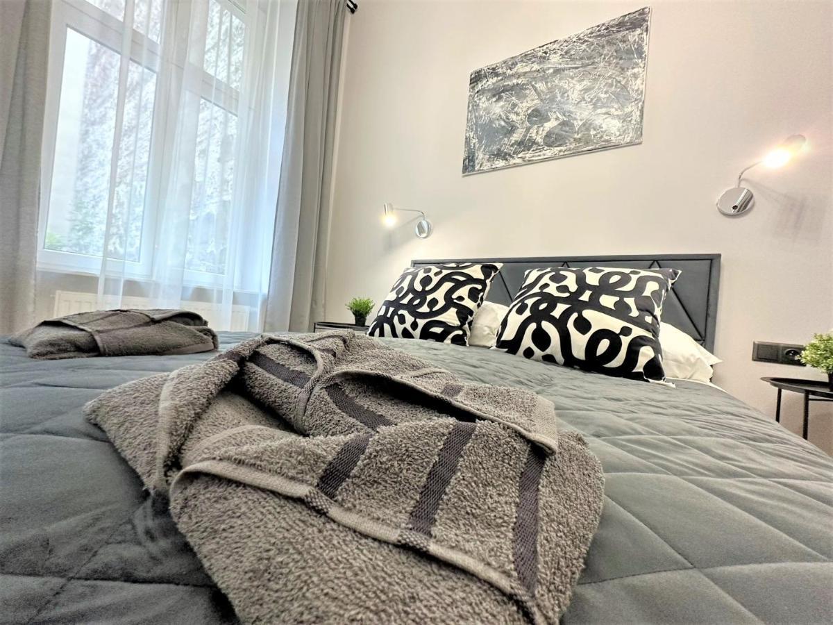 Luxury 100M2 Loft Design-Apartment At Wawel + Netflix كراكوفيا المظهر الخارجي الصورة